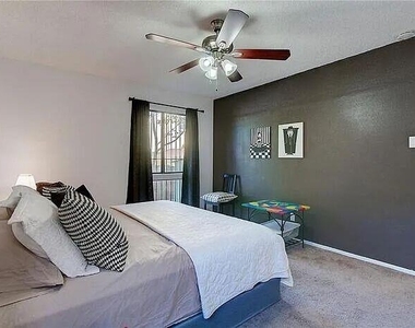 6211 Adalee Ave - Photo Thumbnail 8