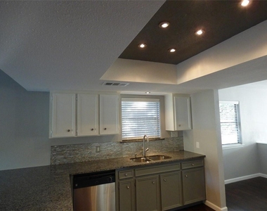 6107 La Mesa St - Photo Thumbnail 3