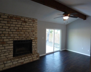 6107 La Mesa St - Photo Thumbnail 8