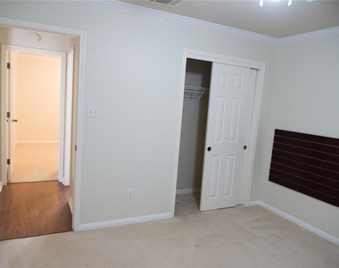 808 Nw Broken Trace Ct - Photo Thumbnail 6