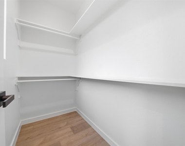 2212 Yellow Jacket Ln - Photo Thumbnail 33