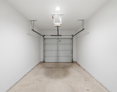 2212 Yellow Jacket Ln - Photo Thumbnail 36