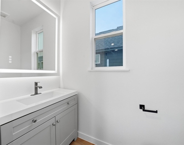 2212 Yellow Jacket Ln - Photo Thumbnail 27
