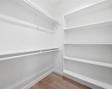 2212 Yellow Jacket Ln - Photo Thumbnail 31