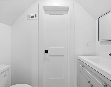2212 Yellow Jacket Ln - Photo Thumbnail 29