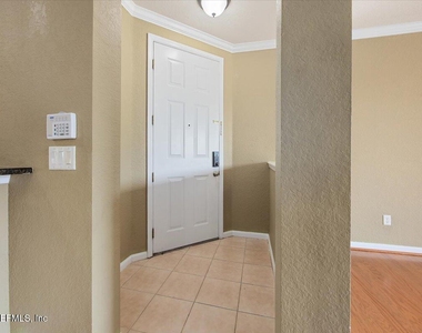 180 Calle El Jardin - Photo Thumbnail 2