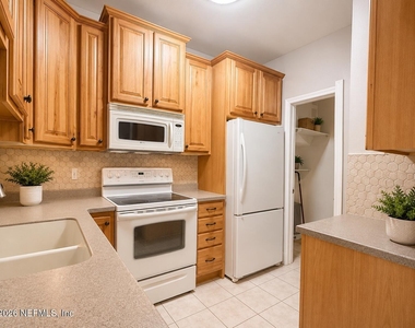 160 Veracruz Drive - Photo Thumbnail 1