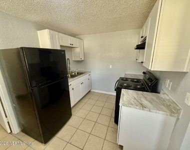 2540 W 25th Street - Photo Thumbnail 1
