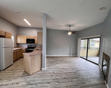 10150 Belle Rive Boulevard - Photo Thumbnail 3