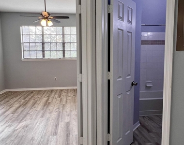 10150 Belle Rive Boulevard - Photo Thumbnail 13
