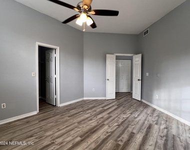 10150 Belle Rive Boulevard - Photo Thumbnail 15