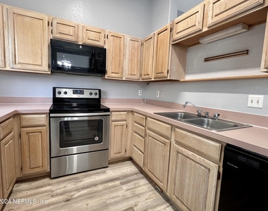 10150 Belle Rive Boulevard - Photo Thumbnail 8