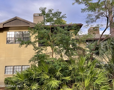 10150 Belle Rive Boulevard - Photo Thumbnail 34