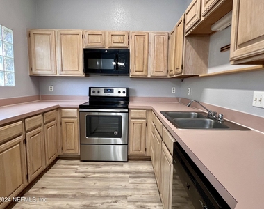 10150 Belle Rive Boulevard - Photo Thumbnail 7