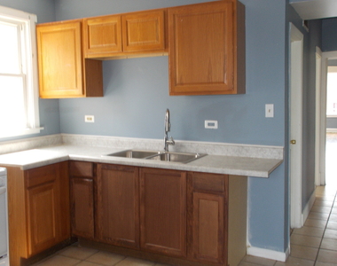 5931 S Campbell Avenue - Photo Thumbnail 7