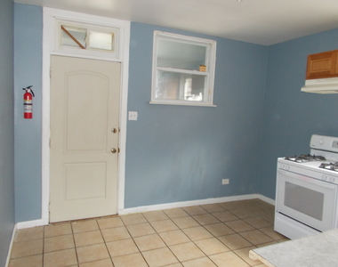 5931 S Campbell Avenue - Photo Thumbnail 6