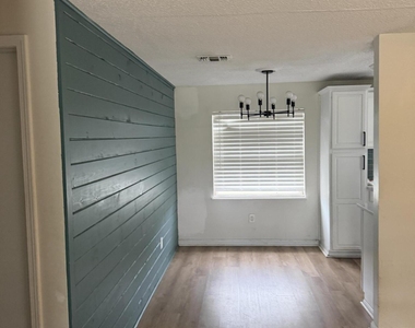 7539 Walden Road - Photo Thumbnail 1