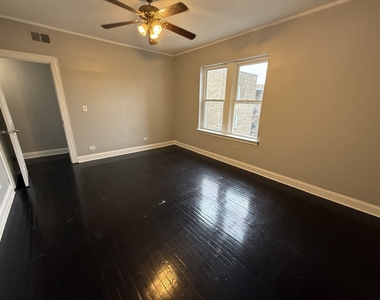 7344 N Damen Avenue - Photo Thumbnail 11