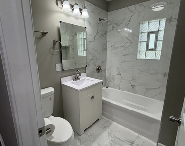 5344 S Aberdeen Street - Photo Thumbnail 10