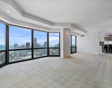 100 E Huron Street - Photo Thumbnail 12