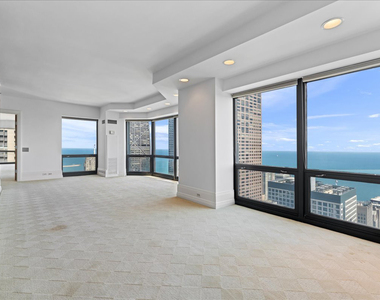 100 E Huron Street - Photo Thumbnail 10