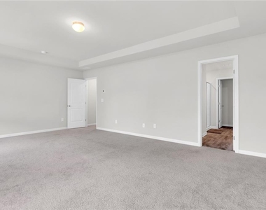 208 Turner Lane - Photo Thumbnail 13