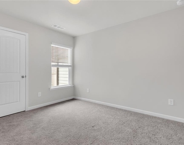 208 Turner Lane - Photo Thumbnail 18