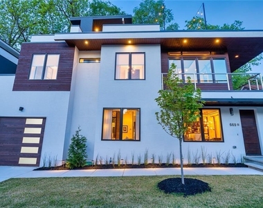 669 East Avenue Ne - Photo Thumbnail 43