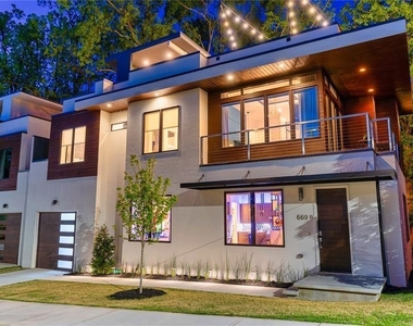 669 East Avenue Ne - Photo Thumbnail 1