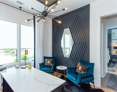669 East Avenue Ne - Photo Thumbnail 29