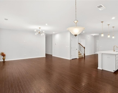5377 Fountain  Head Lane - Photo Thumbnail 13