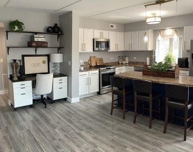 6560 W Diversey Avenue - Photo Thumbnail 5