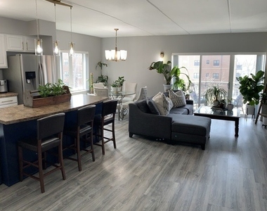 6560 W Diversey Avenue - Photo Thumbnail 3