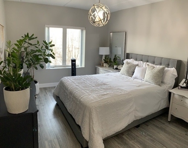 6560 W Diversey Avenue - Photo Thumbnail 8
