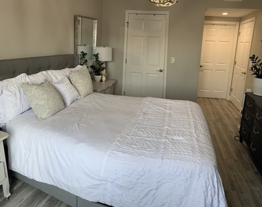 6560 W Diversey Avenue - Photo Thumbnail 10