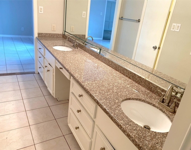 14934 Elmont Drive - Photo Thumbnail 23