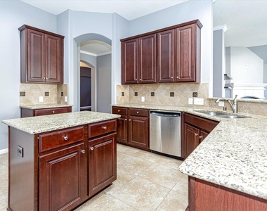14322 Baron Creek Lane - Photo Thumbnail 9