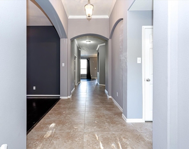 14322 Baron Creek Lane - Photo Thumbnail 19