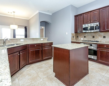 14322 Baron Creek Lane - Photo Thumbnail 8