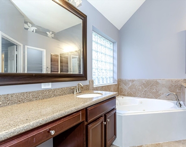 14322 Baron Creek Lane - Photo Thumbnail 21