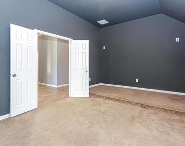 14322 Baron Creek Lane - Photo Thumbnail 15