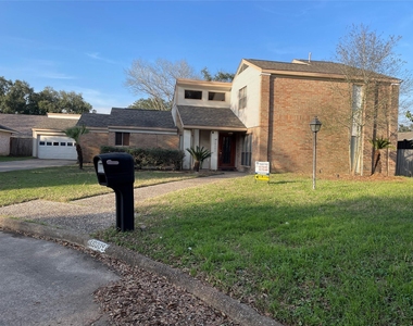 18002 Hollywell Drive - Photo Thumbnail 19