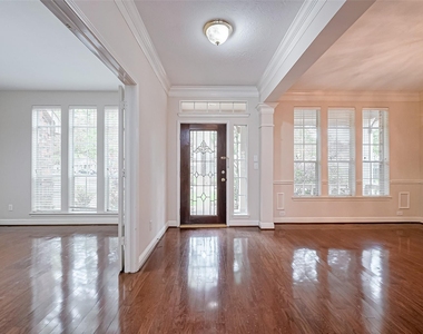 5547 Cranston Court - Photo Thumbnail 4