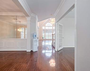 5547 Cranston Court - Photo Thumbnail 3