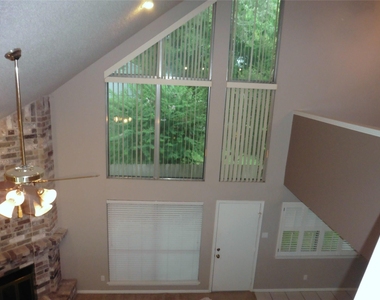 3607 Duncaster Drive - Photo Thumbnail 2