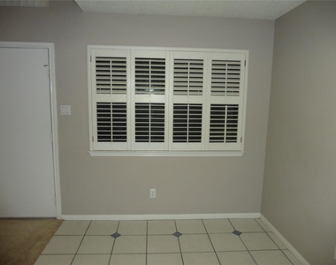 3607 Duncaster Drive - Photo Thumbnail 9