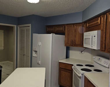 3607 Duncaster Drive - Photo Thumbnail 12