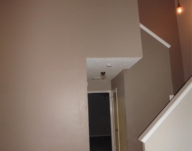 3607 Duncaster Drive - Photo Thumbnail 6