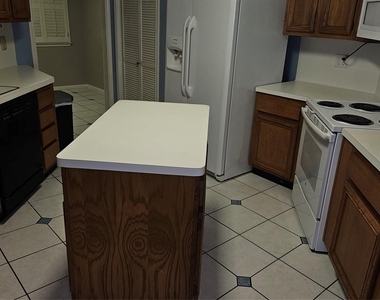 3607 Duncaster Drive - Photo Thumbnail 13
