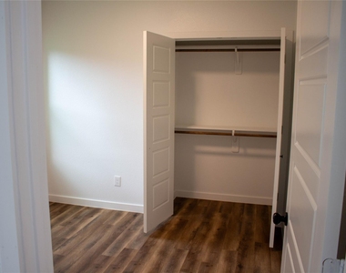 106 Runnels Street - Photo Thumbnail 27